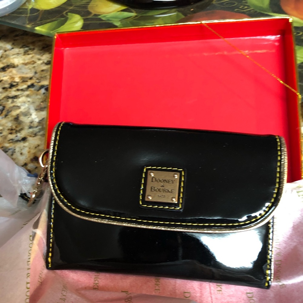 Dooney & Bourne Black Patent Wristlet - NWT